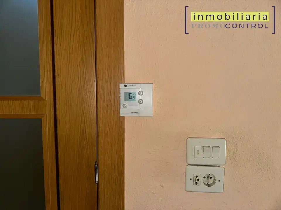 Habitación de Piso en venta en Zuera con Aire acondicionado, Calefacción y Amueblado