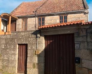 Vista exterior de Finca rústica en venda en Meaño amb Jardí privat