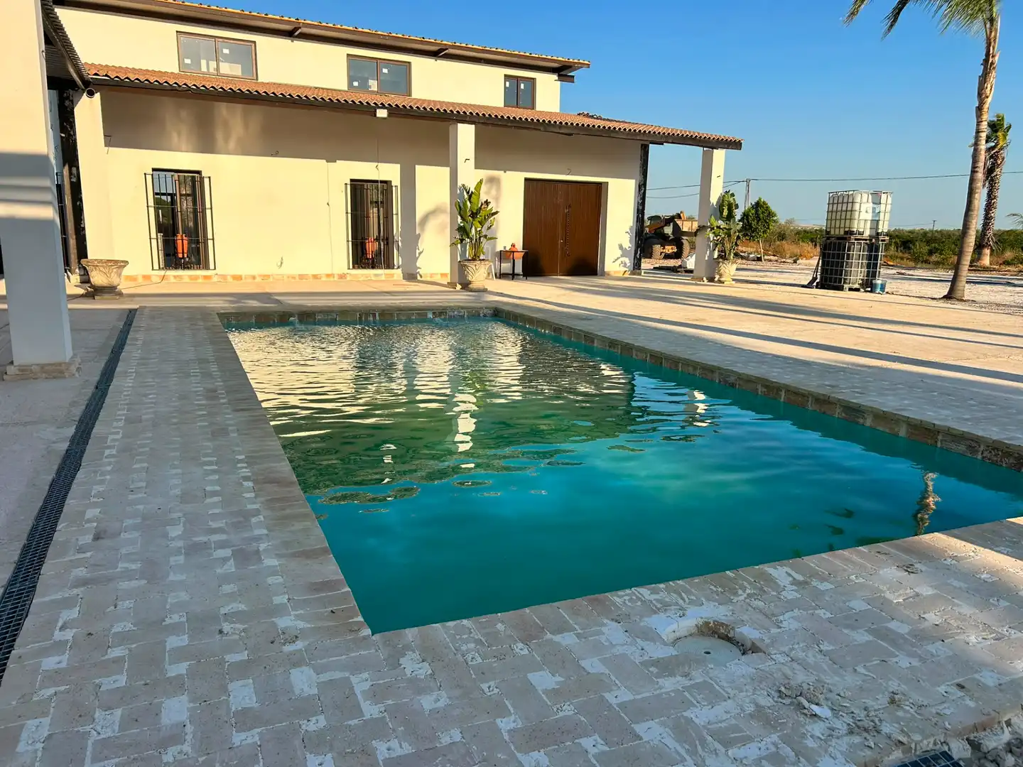 Schwimmbecken von Grundstücke zur Miete in Utrera