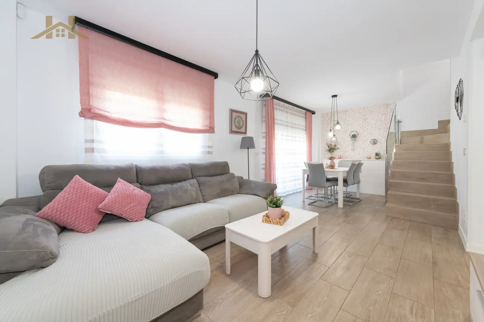 Sala de estar de Casa o chalet en venta en Rivas-Vaciamadrid con Aire acondicionado, Calefacción y Jardín privado