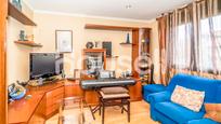 Sala d'estar de Pis en venda en Renedo de Esgueva amb Terrassa i Piscina