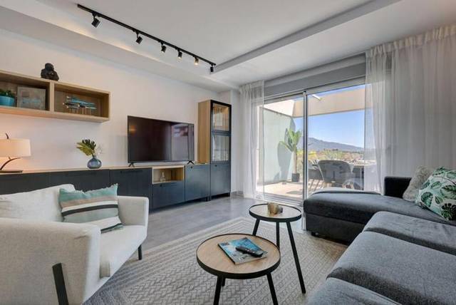 Apartamento en Alquiler en Benatalaya