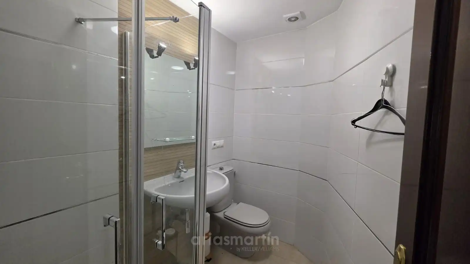 Badezimmer von Wohnung zur untervermieten in Salamanca mit Heizung, Terrasse und Möbliert