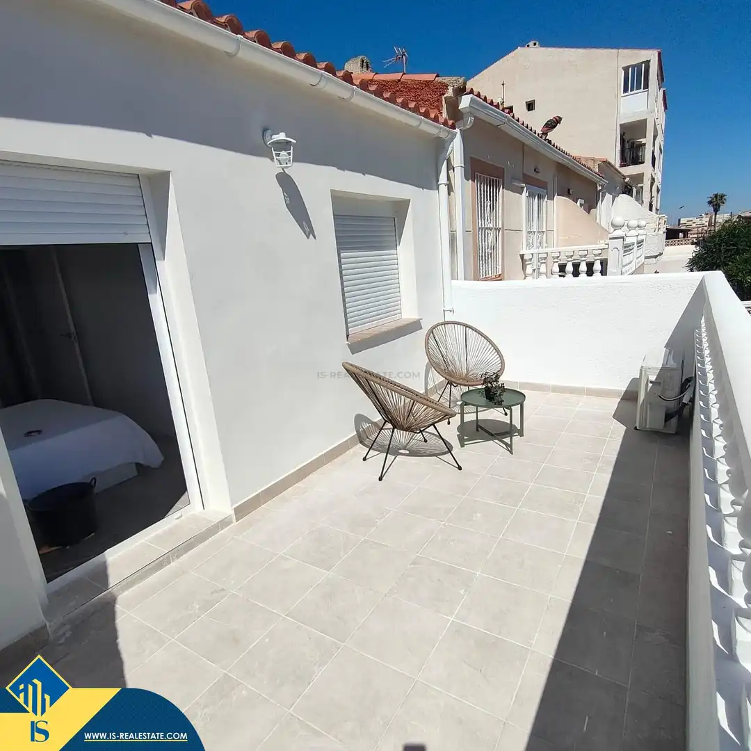 Casa con terraza en venta en Nueva Torrevieja - Aguas Nuevas, imagen 3