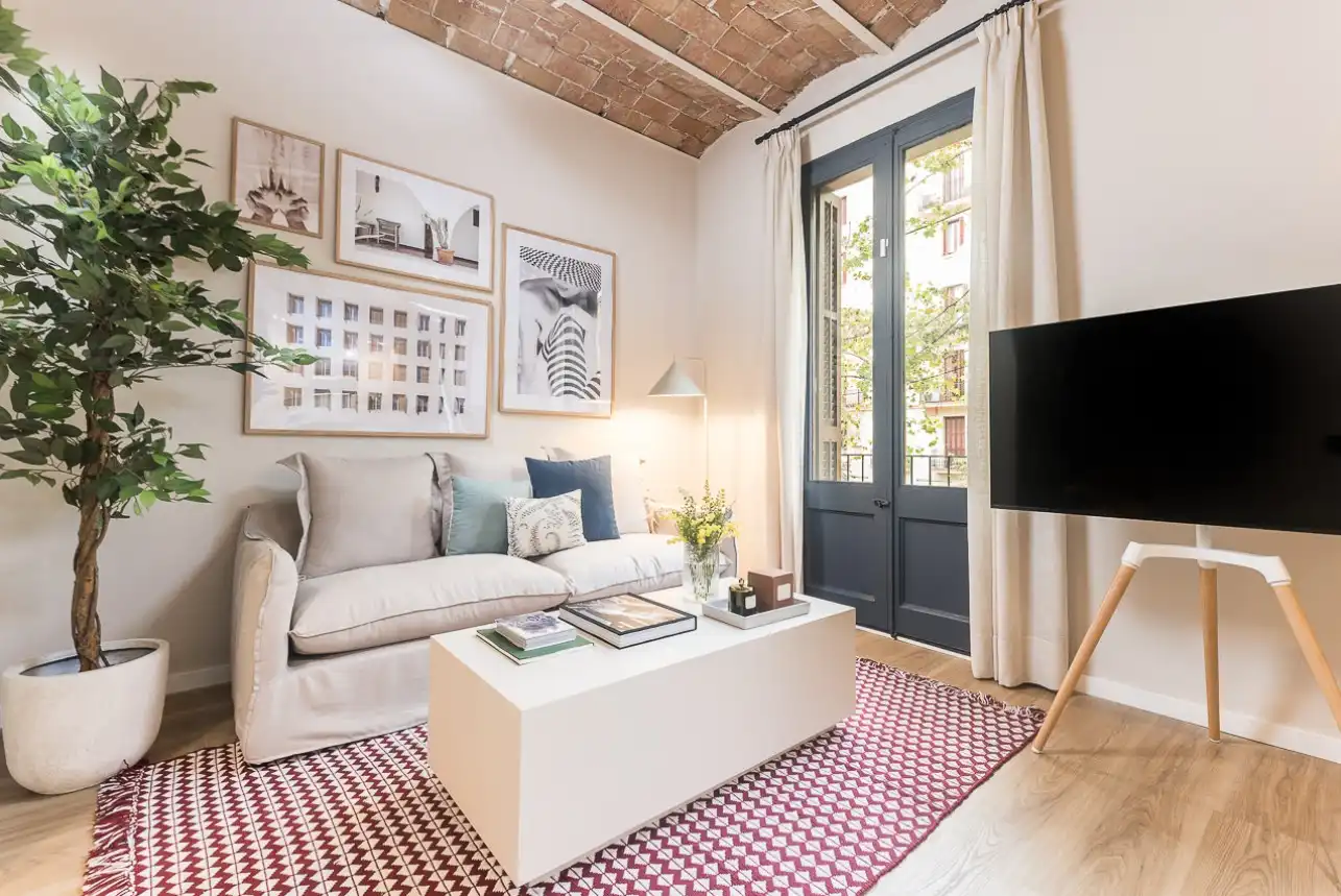 Apartment with terrace to rent in Eixample