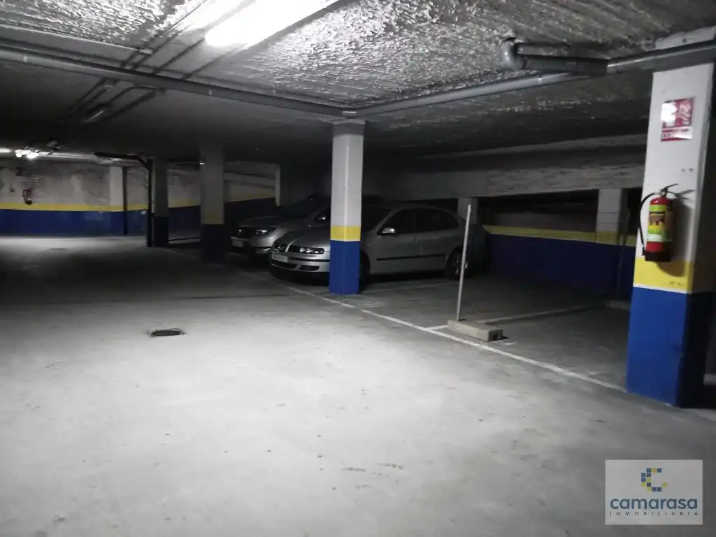 Aparcament de Garatge en venda en Ávila