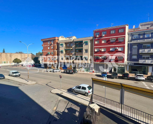 Vista exterior de Pis en venda en Linares amb Terrassa