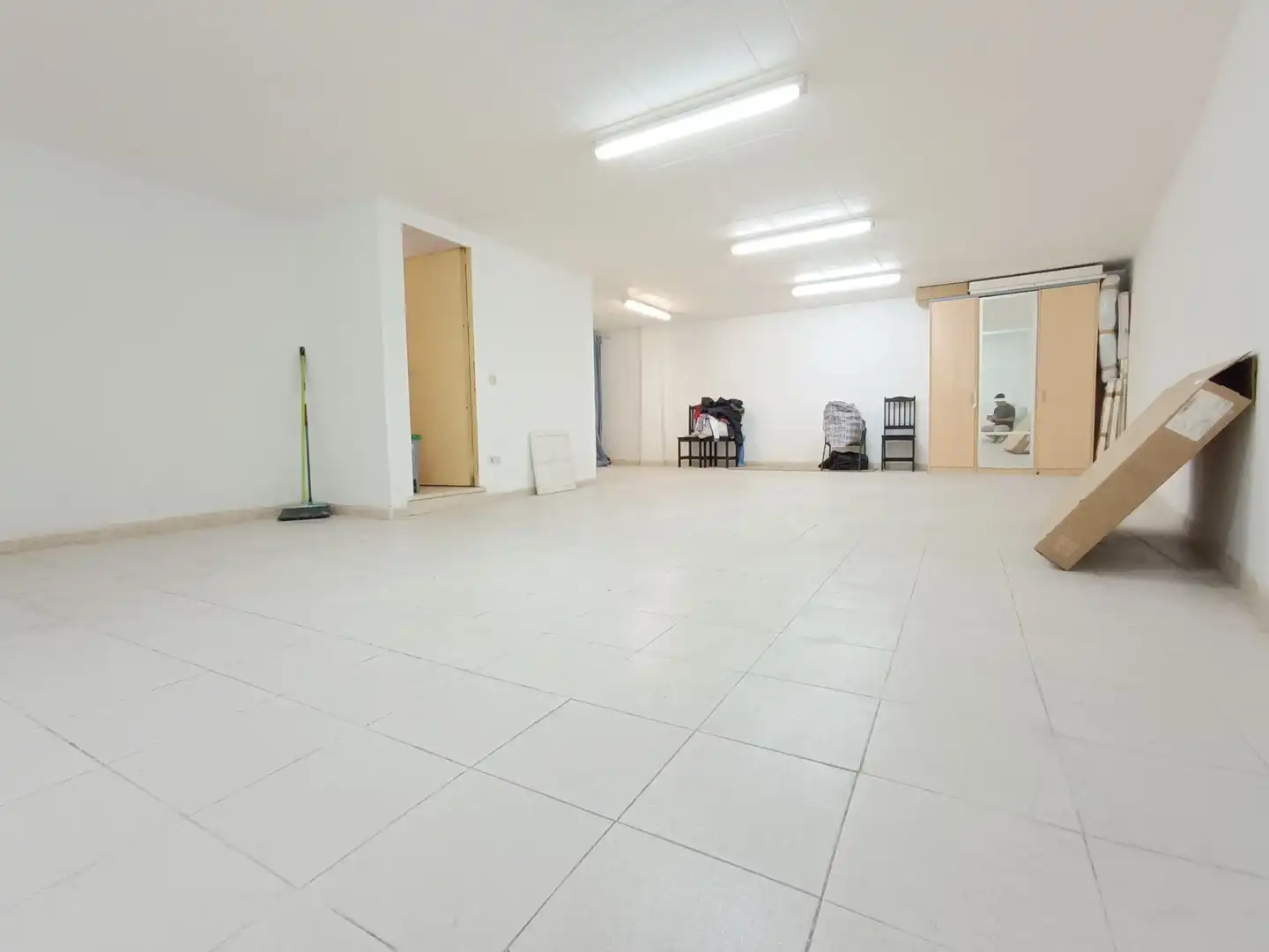 Geschaftsraum zum Verkauf in Badalona