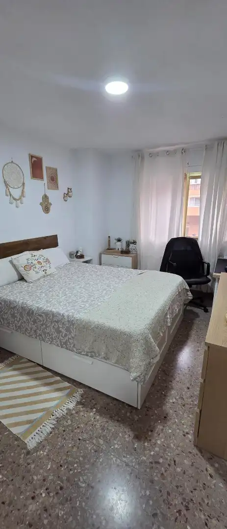 Habitación de Piso en venta en Valencia con Aire acondicionado, Trastero y Balcón