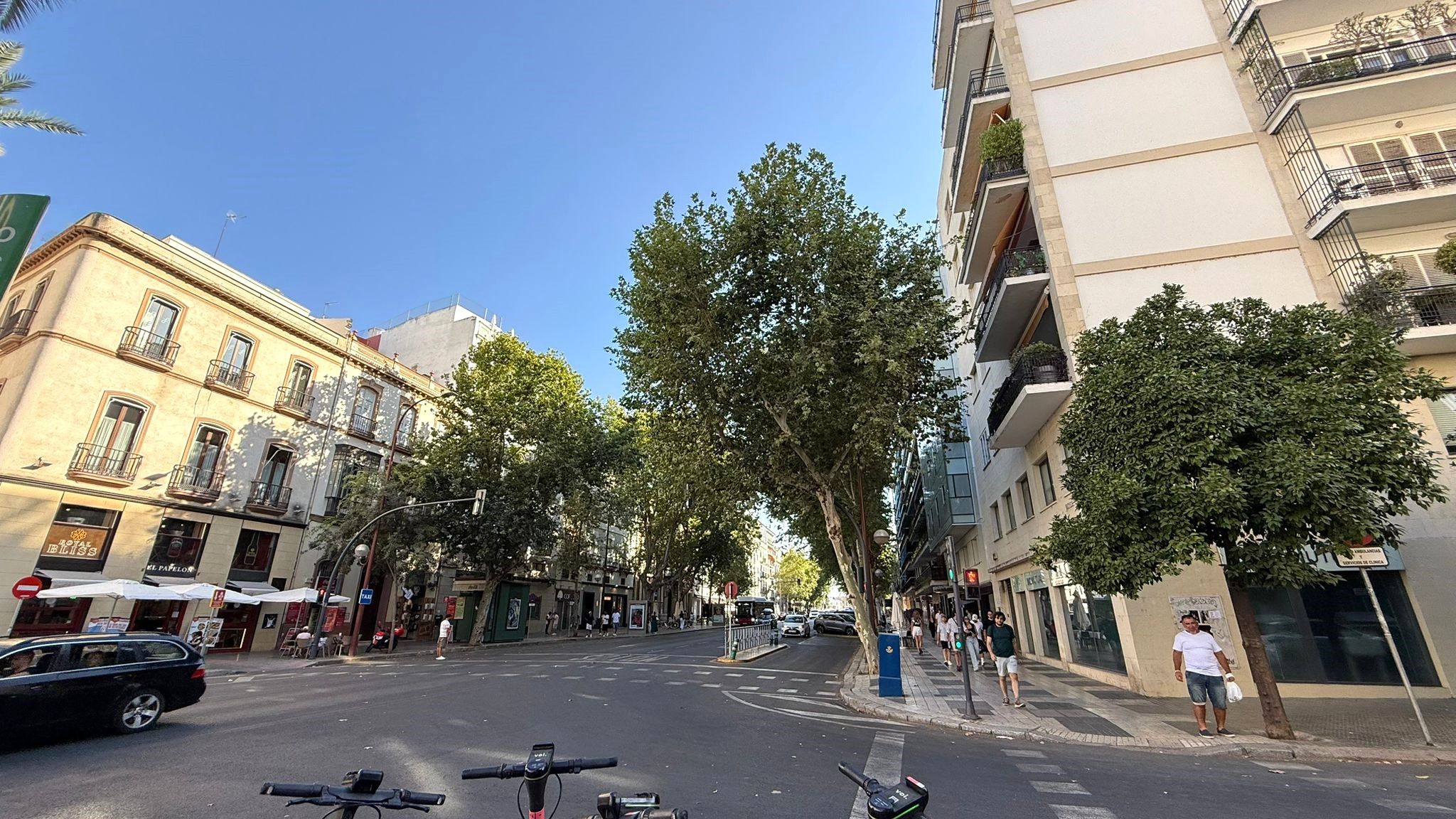 Vista exterior de Piso en venta en  Sevilla Capital con Terraza