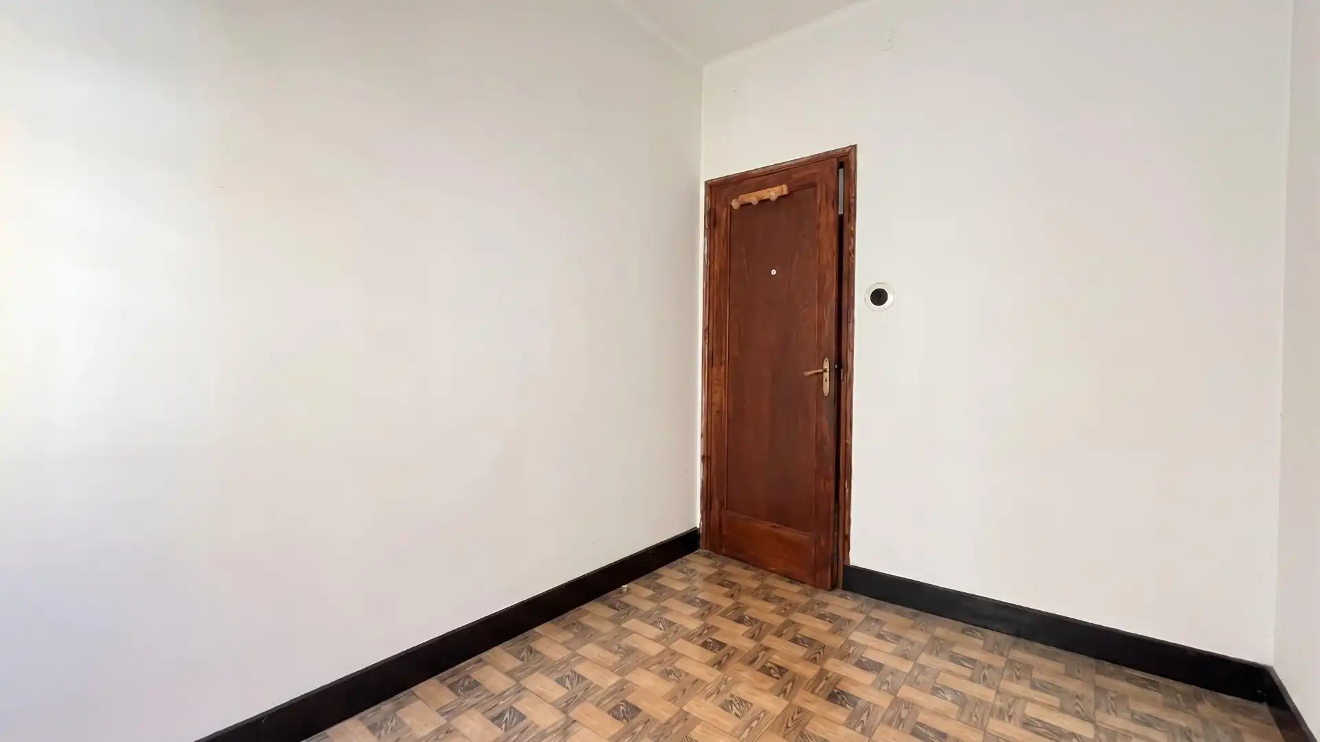 Flat for sale in Vigo   with Storage room