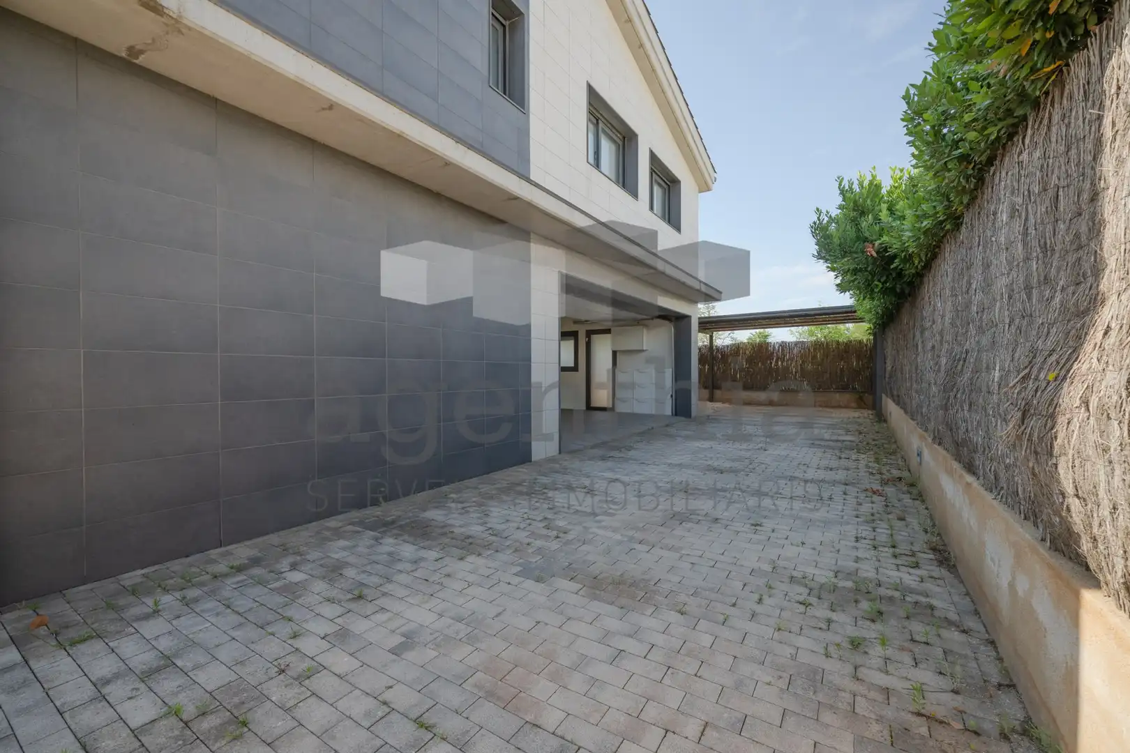 Exterior view of Houses for sale in Vilobí d'Onyar  with Heating, Storage room and Furnished
