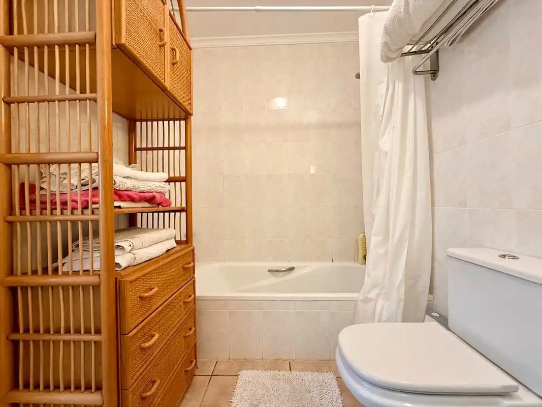 Baño de Casa o chalet en venta en Els Poblets con Aire acondicionado, Calefacción y Jardín privado
