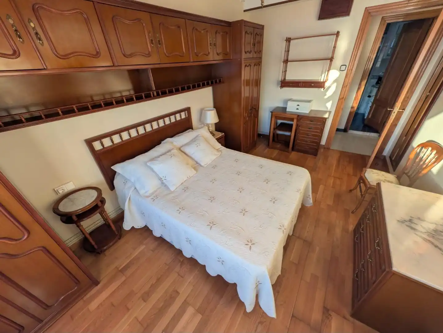Habitación de Piso en venta en Ribadesella con Calefacción, Parquet y Terraza