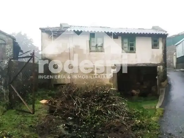 Casa en venda a Covelo