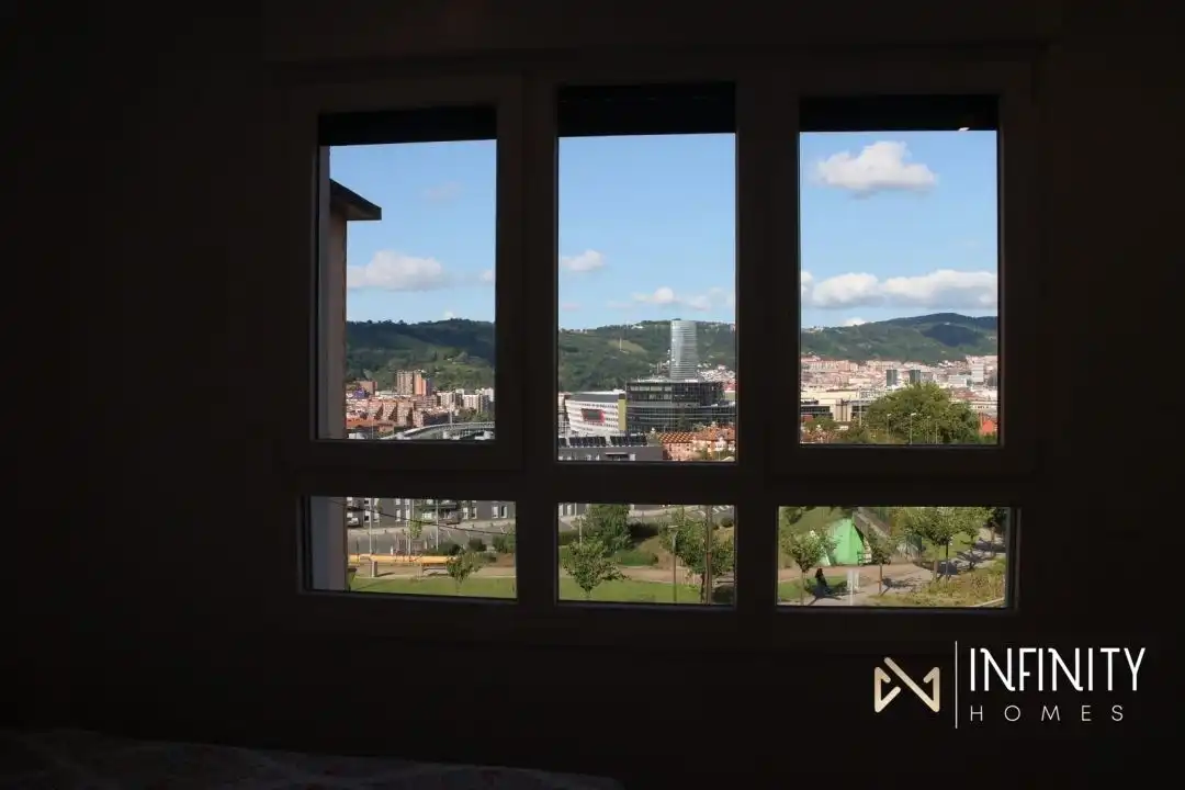 Habitación de Piso de alquiler en Bilbao  con Calefacción, Terraza y Balcón