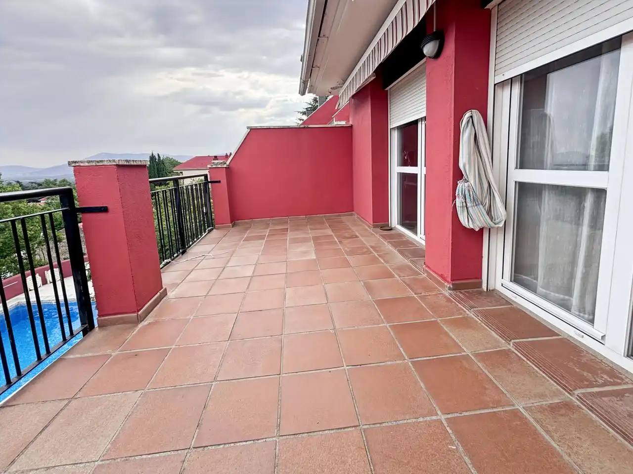 Terrassa de Casa o xalet en venda en Collado Mediano amb Aire condicionat, Terrassa i Piscina comunitària