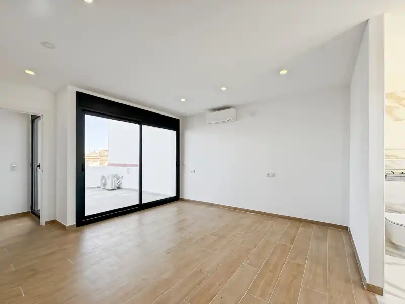 Reihenhaus zum Verkauf in N/A, imagen 13