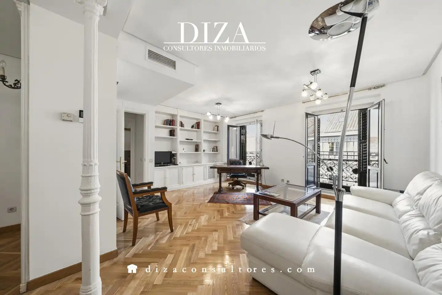 Vista exterior de Piso en venta en Madrid con Aire acondicionado, Calefacción y Parquet