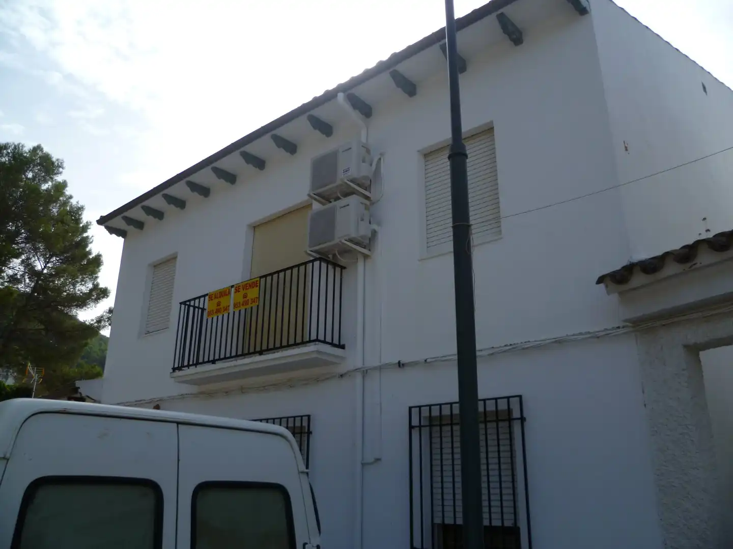 Exterior view of Houses for sale in Siles  with Air Conditioner, Terrace and Furnished