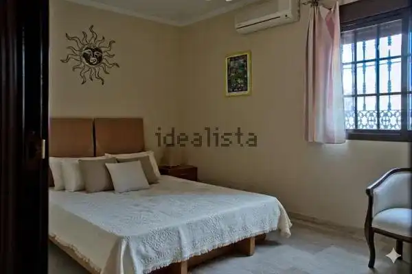 Dormitori de Casa adosada en venda en Dos Hermanas