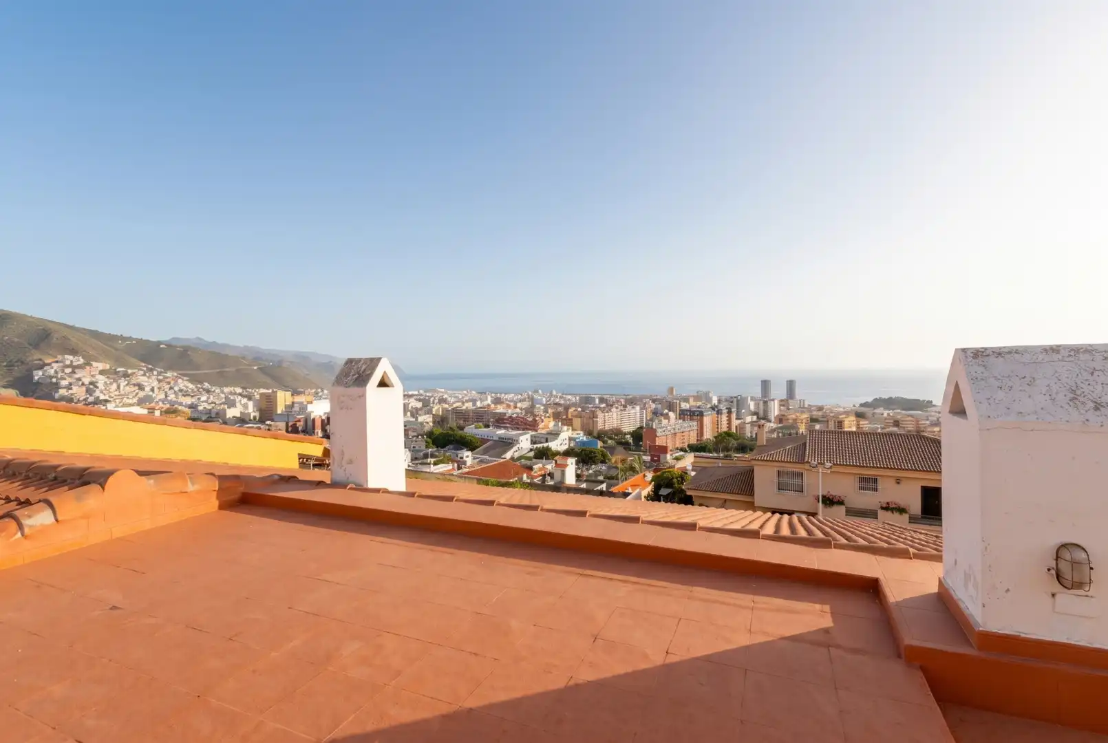Vista exterior de Casa adosada en venta en Santa Cruz de Tenerife con Terraza, Trastero y Piscina