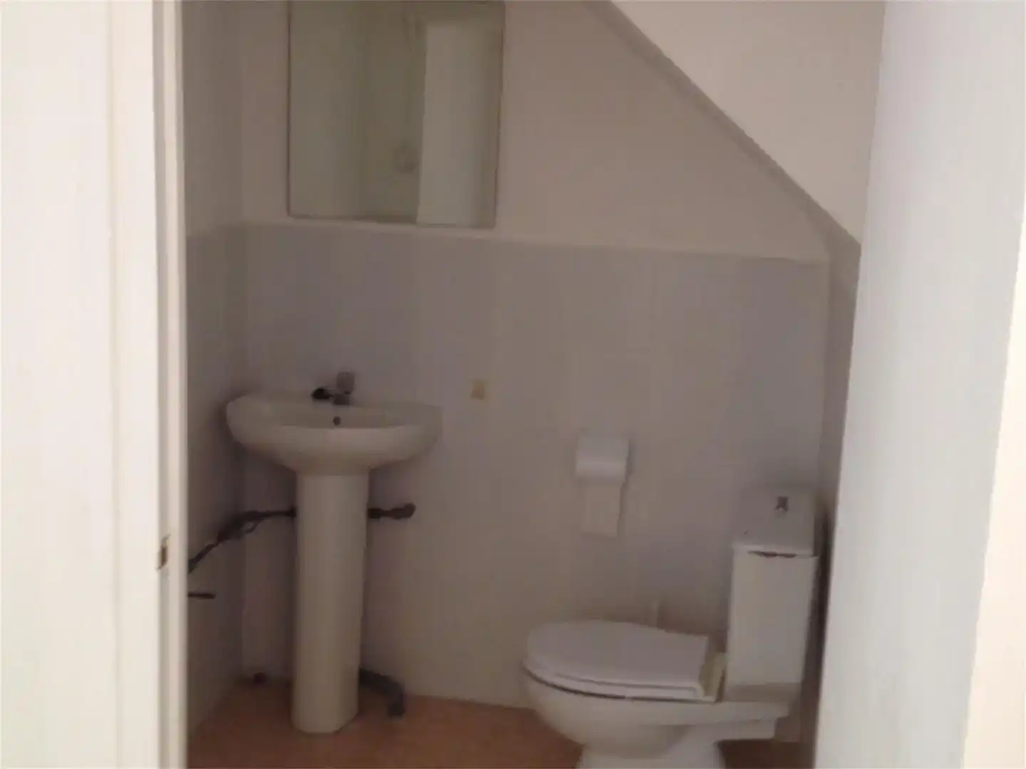 Badezimmer von Geschaftsraum zur Miete in Gandesa