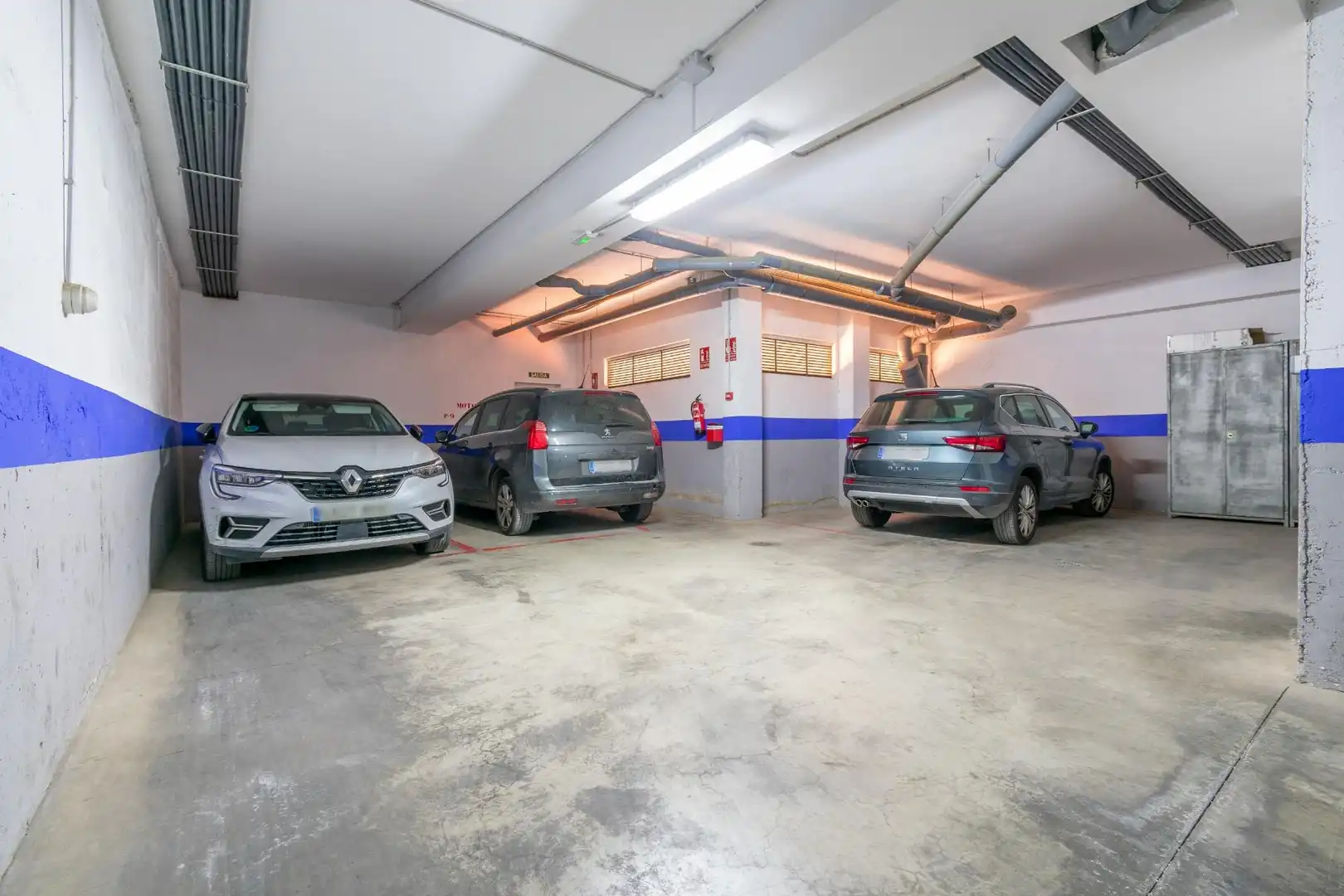 Parking de Piso en venta en Almería con Aire acondicionado, Calefacción y Balcón