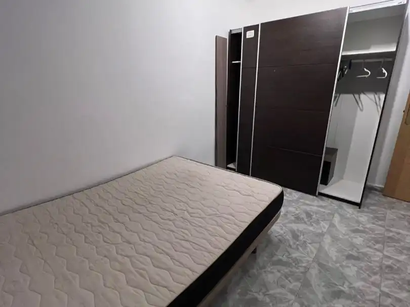 Habitación de Piso de alquiler en Lleida con Calefacción, Amueblado y Lavadora