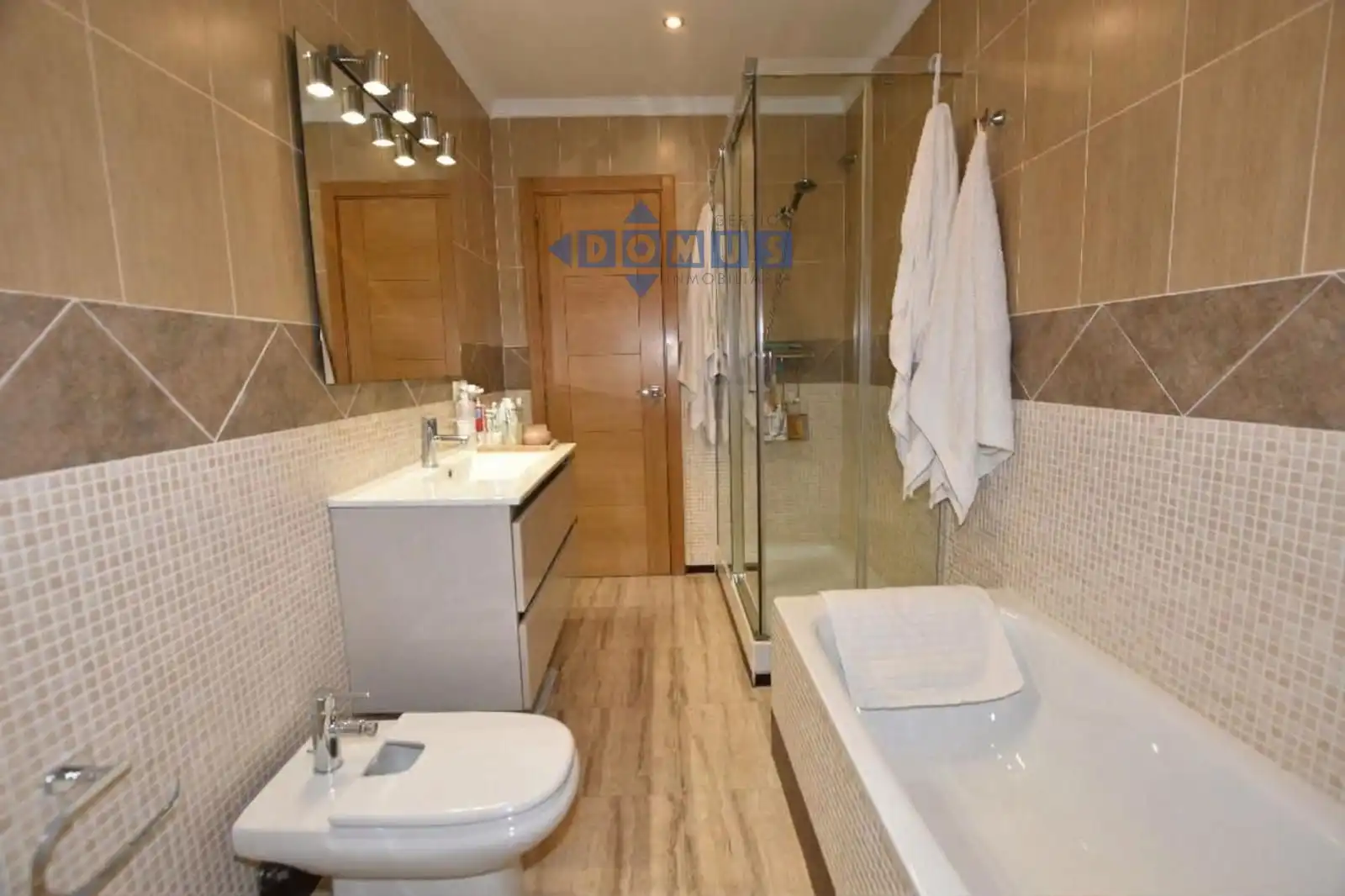 Badezimmer von Wohnung zum Verkauf in Centro