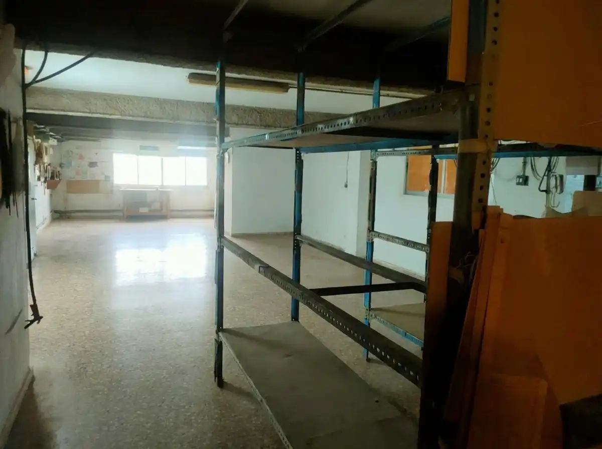 Nave industrial en venta en Valencia