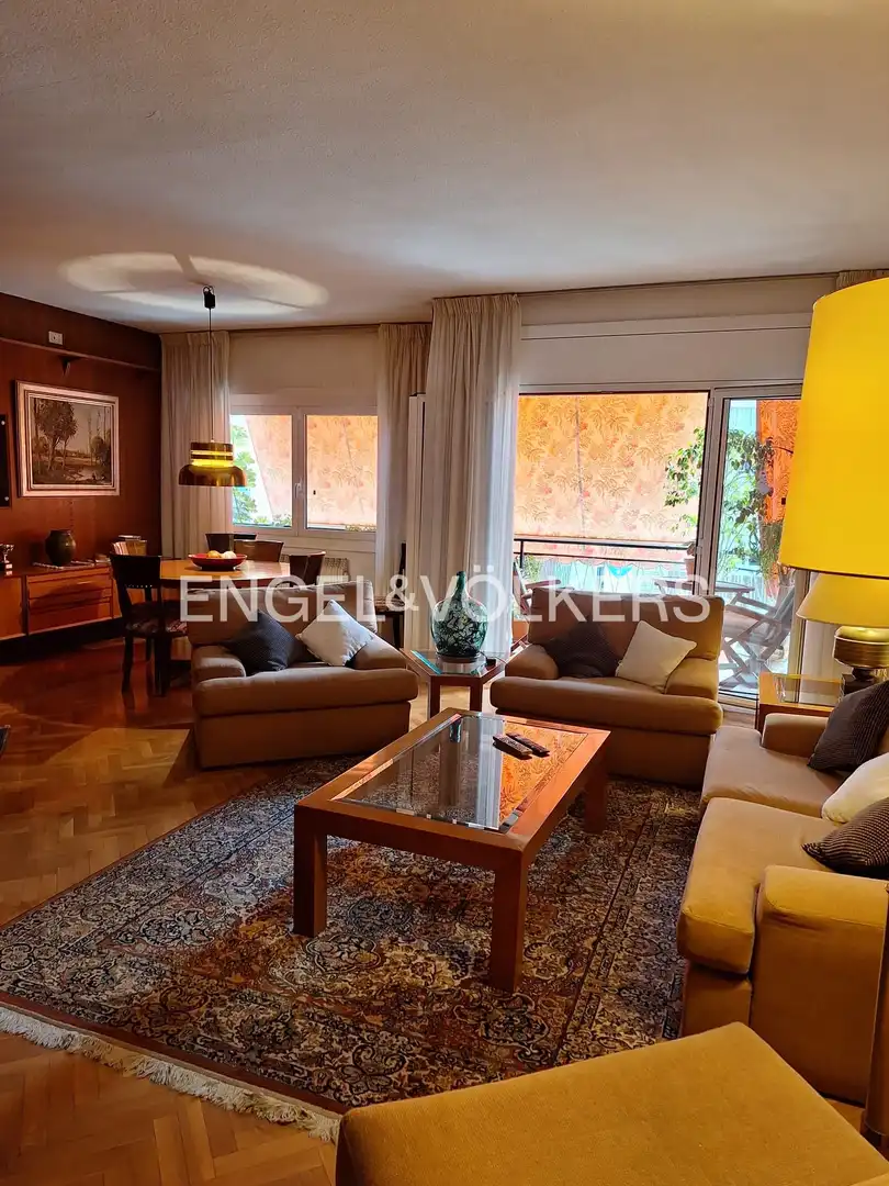 Sala de estar de Piso en venta en Barcelona con Calefacción y Balcón
