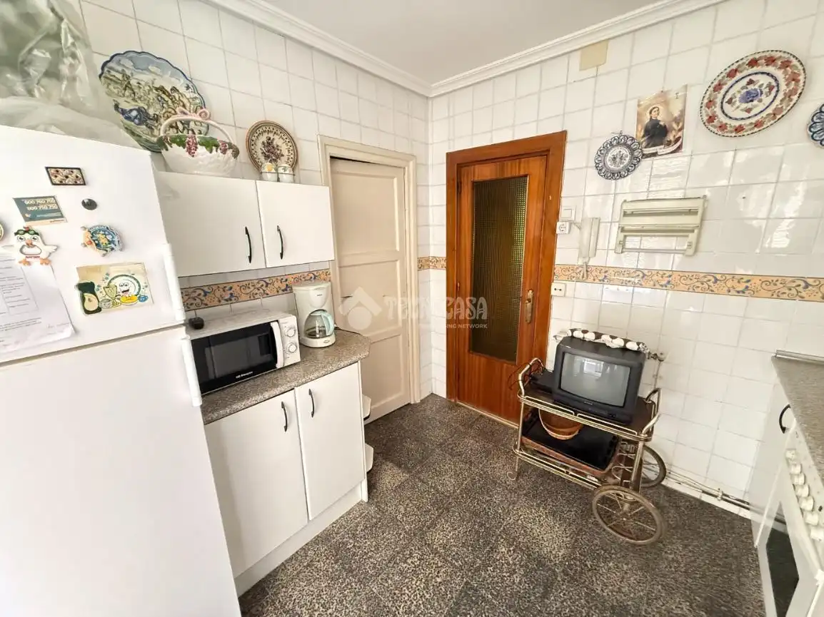 Cocina de Piso en venta en Talavera de la Reina con Aire acondicionado, Calefacción y Amueblado