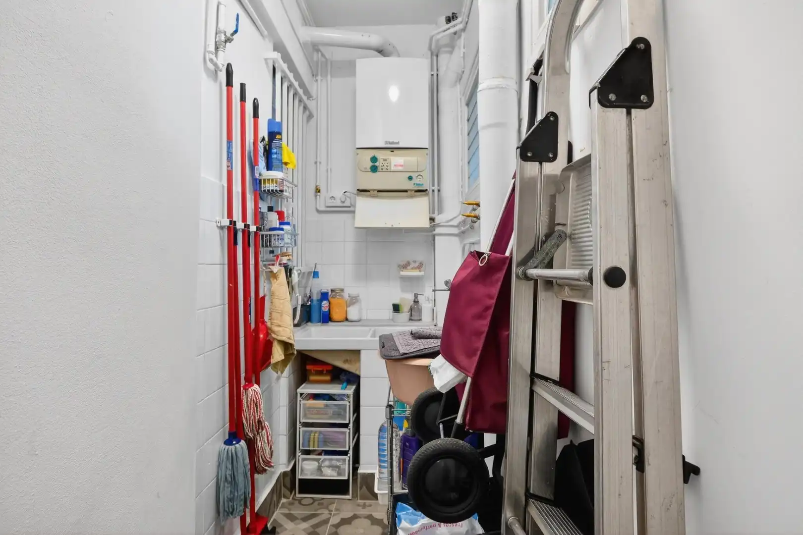 Piso en venta en Girona con Calefacción y Balcón