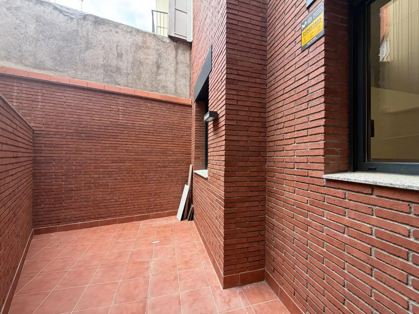 Vista exterior de Piso en venta en Can Tintorer - Can Tries