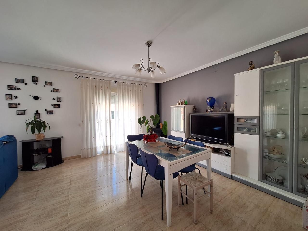 Sala d'estar de Casa o xalet en venda en La Nucia amb Aire condicionat, Jardí privat i Terrassa