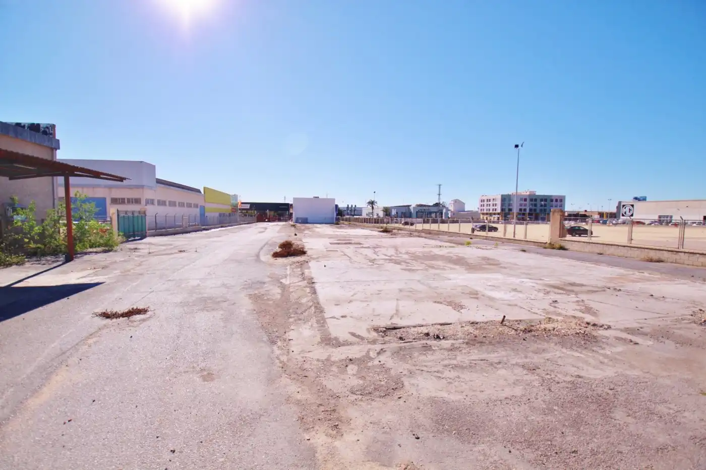 Außenansicht von Fabrik Grundstücke zum Verkauf in Alicante / Alacant