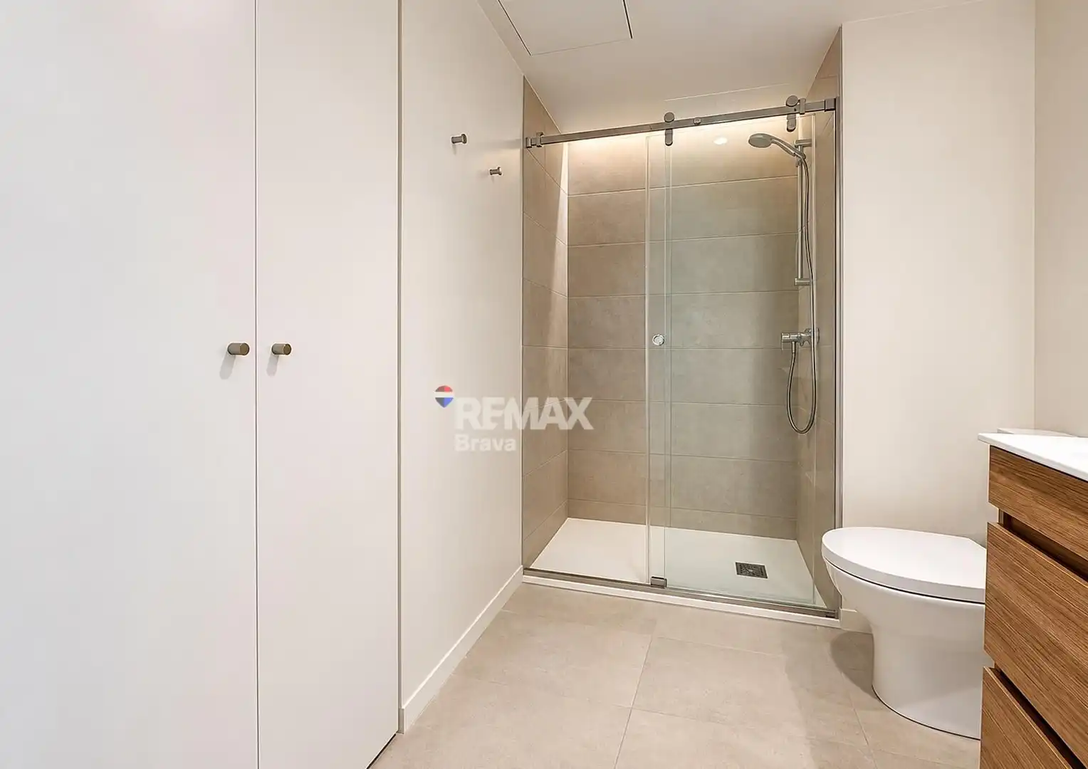Bany de Apartament en venda en Mataró amb Aire condicionat, Calefacció i Terrassa