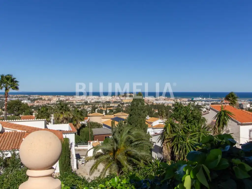 Houses for sale in Calle Plataner, El Montgó