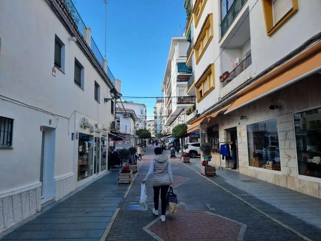 Vista exterior de Local en venda en Marbella