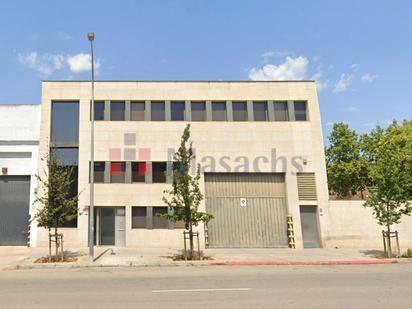 Industrial buildings to rent in Gràcia