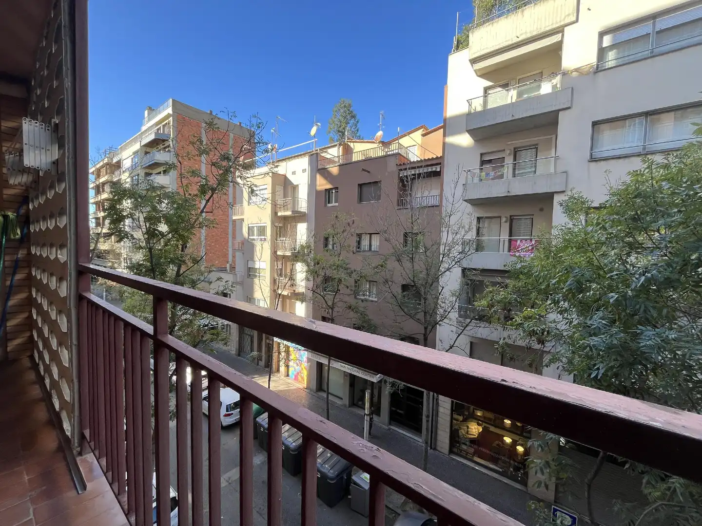 Außenansicht von Wohnung zum Verkauf in Girona mit Heizung und Parkett