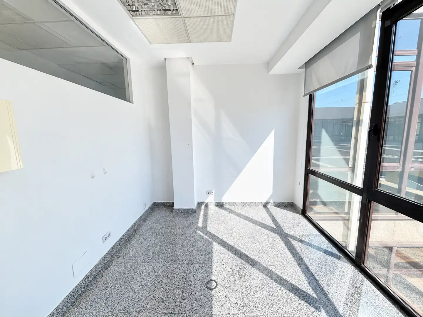 Oficina amb ascensor de lloguer a Calle Dublín 1, imagen 3