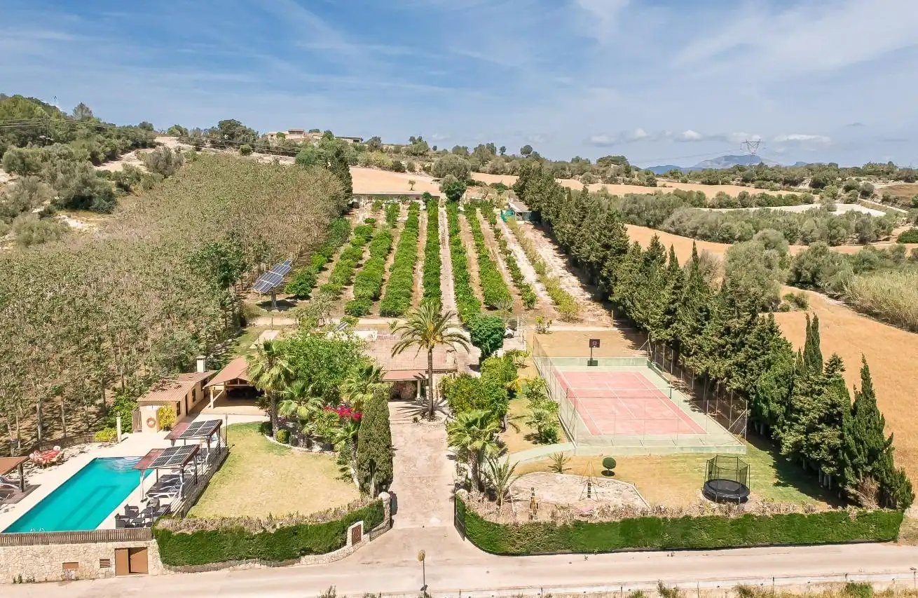 Casa rústica amb piscina en venda a Llubí, imagen 33