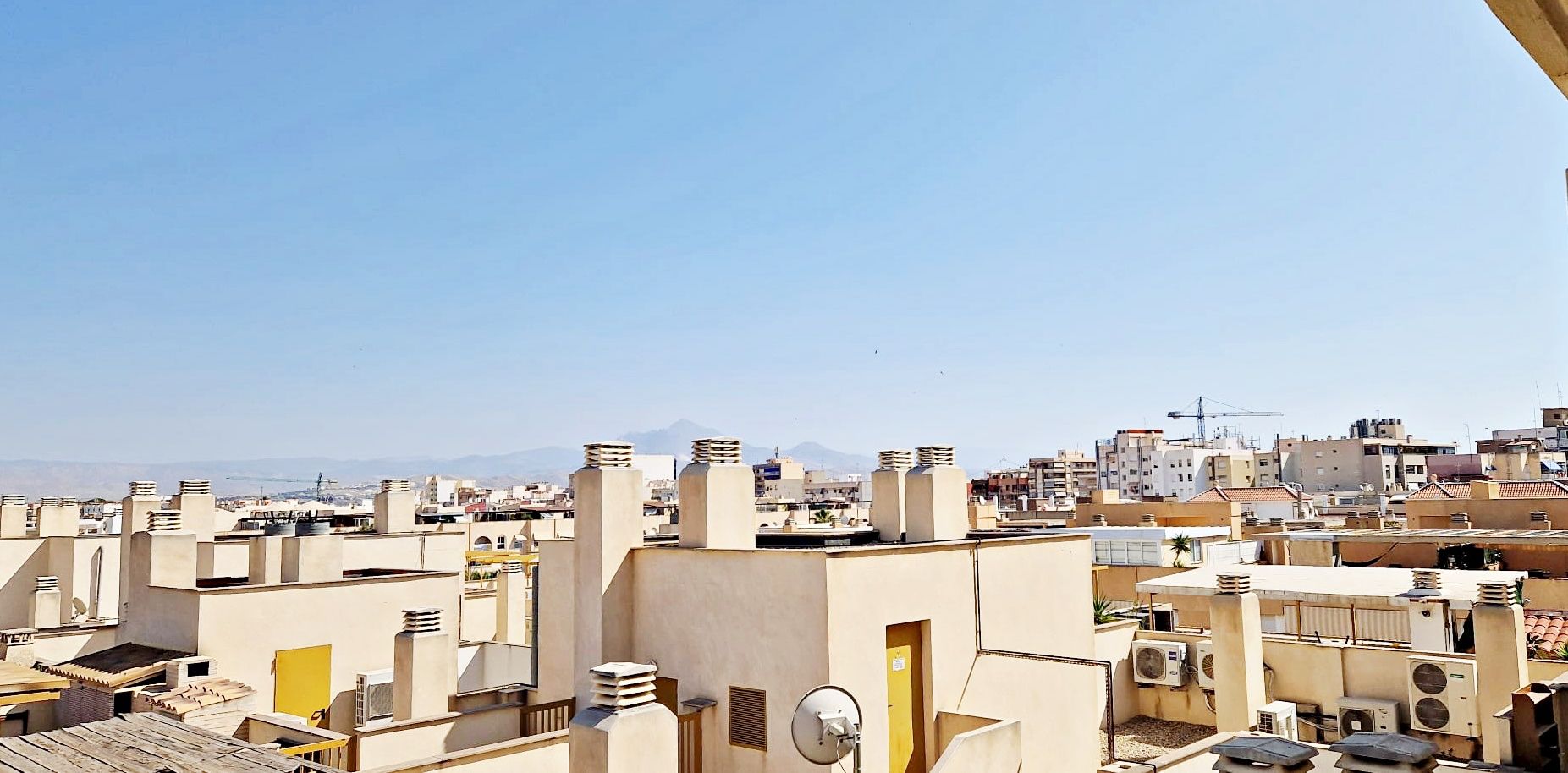 Exterior view of Flat to rent in Sant Joan d'Alacant  with Air Conditioner, Heating and Terrace