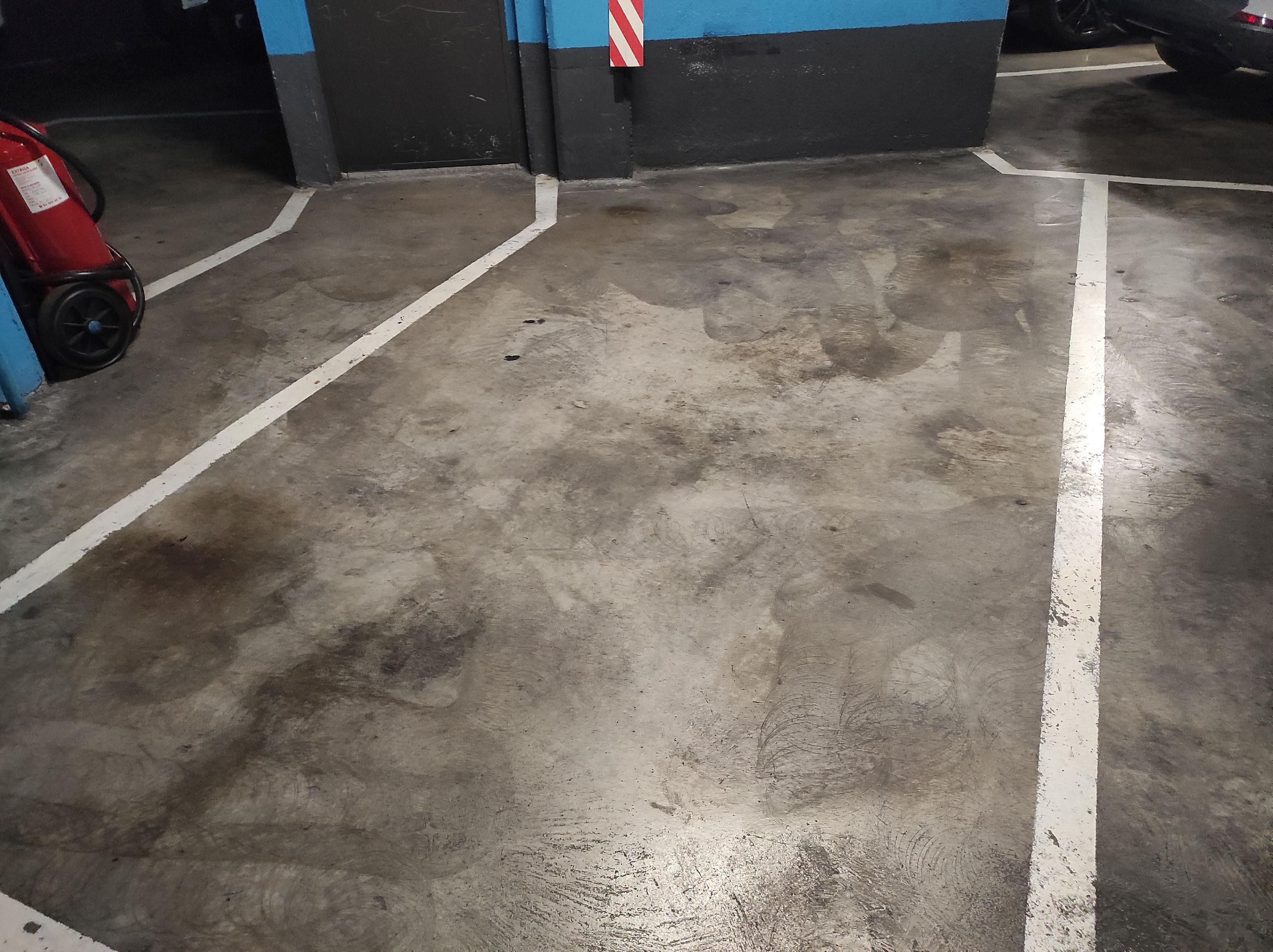 Aparcament de Garatge de lloguer en Esplugues de Llobregat