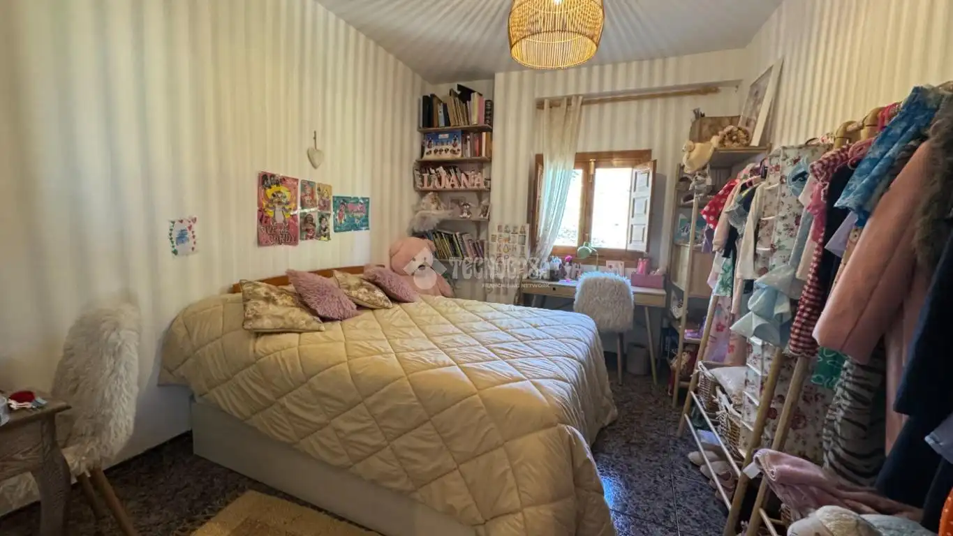 Habitación de Casa o chalet en venta en Alpujarra de la Sierra con Aire acondicionado, Trastero y Amueblado