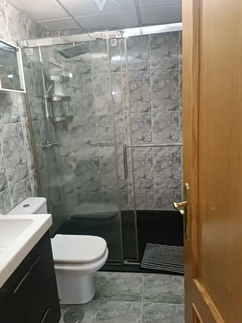 Bany de Pis de lloguer en Panxón