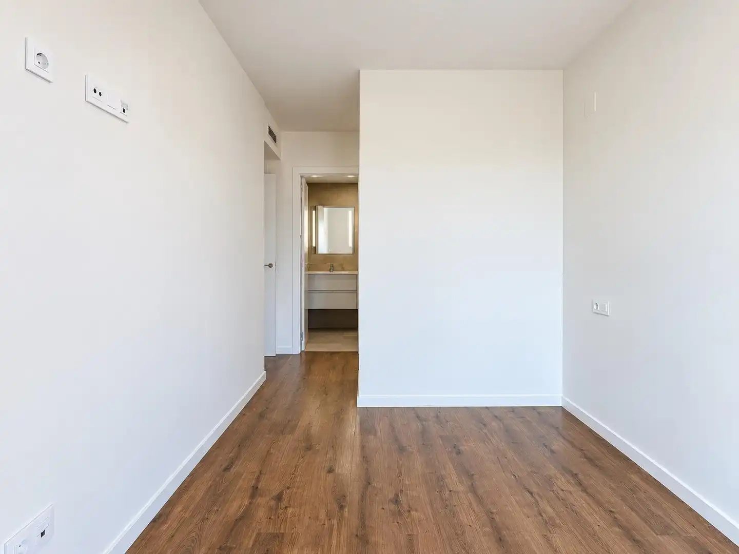 Wohnung zur Miete in Valencia mit Terrasse und Abstellraum