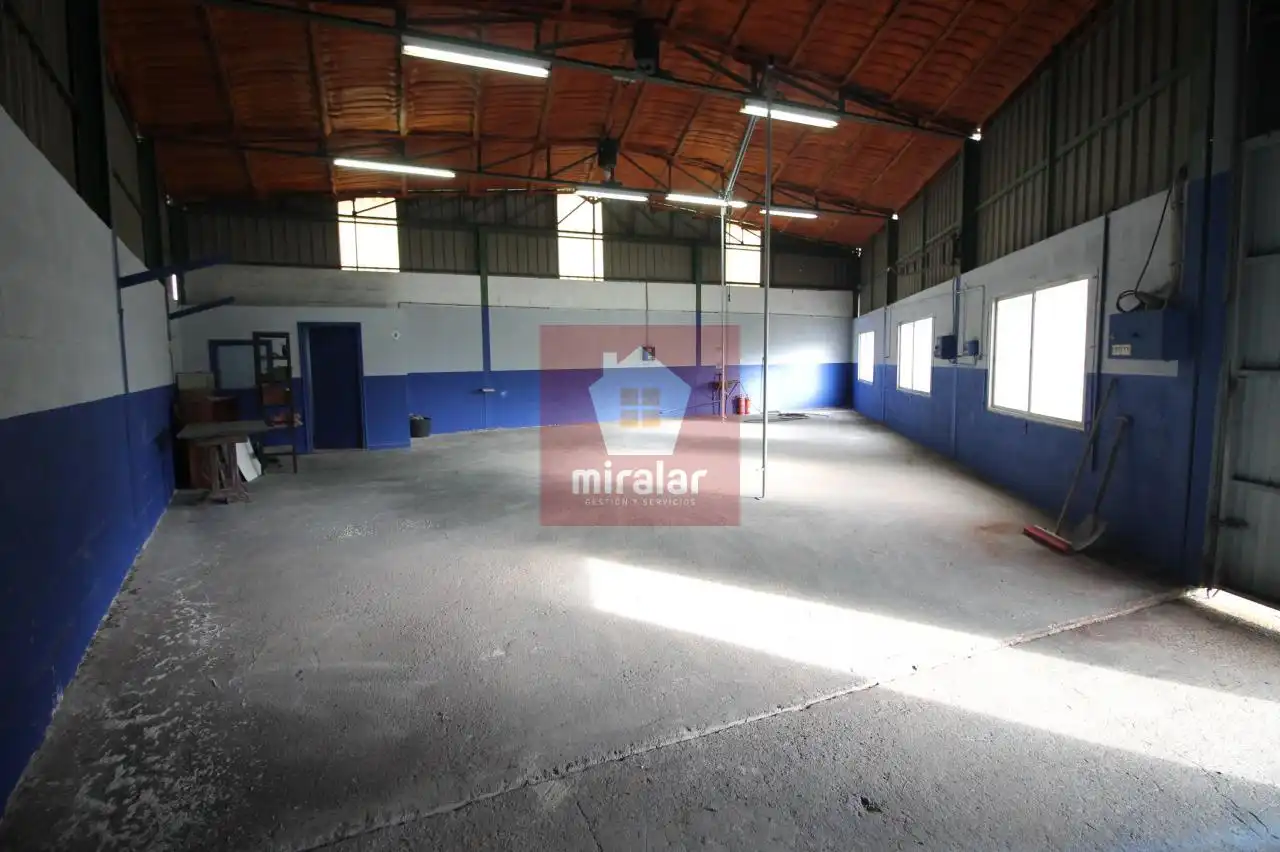 Fabrikhallen zur Miete in Ponteareas